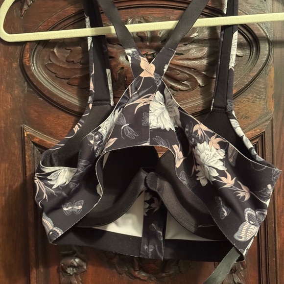 Victoria's Secret Incredible Knockout Ultra Max Butterfly Bra - Picture 2 of 12